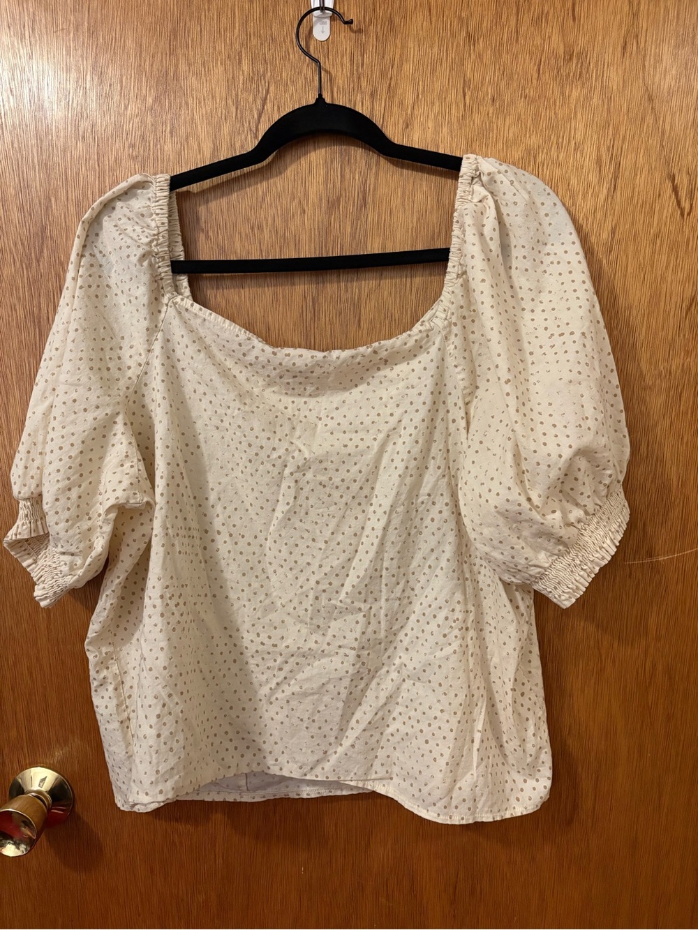 a.n.a Cream Puff Sleeve Blouse with Light Brown Speckled Pattern - Picture 4 of 4
